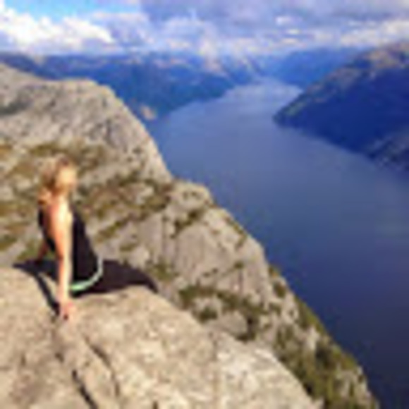 Meet your Posher, Krista - Picture 1 of 1